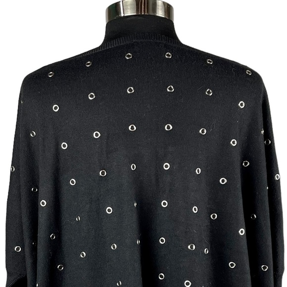 T-BAGS LOS ANGELES GROMMET EMBELLISHED DOLMAN SLEEVE BOAT NECK OVERSIZED SWEATER - Picture 8 of 12